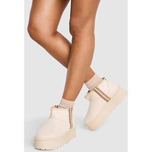 Botas Cómodas Con Plataforma Y Bordado - boohoo - Modalova