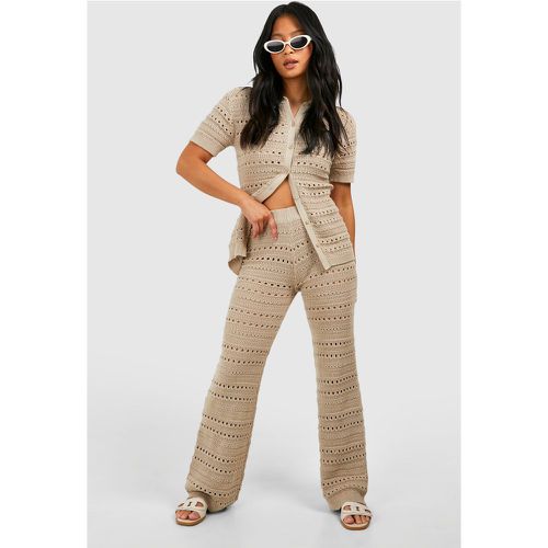 Conjunto Coordinado Petite De Pantalón De Pernera Ancha Y Camisa De Croché De Punto - boohoo - Modalova