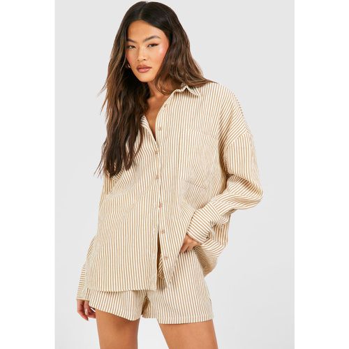 Camicia rilassata a righe con trama - boohoo - Modalova