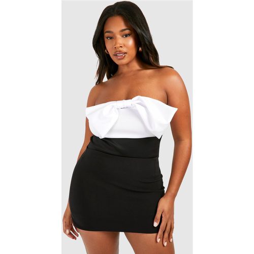 Body Plus Size a fascia in Scuba con fiocco - boohoo - Modalova