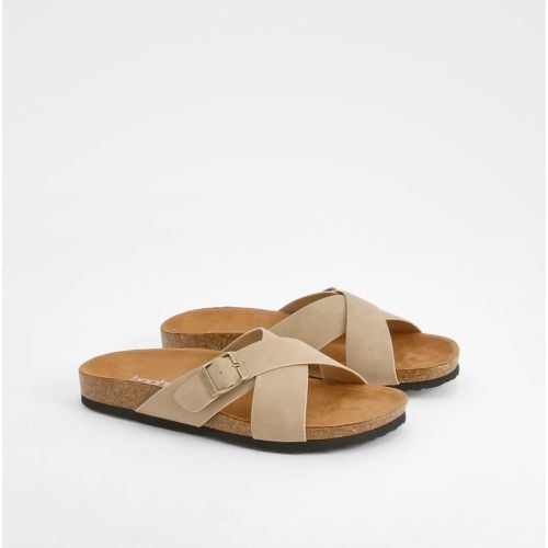 Sandalias De Holgura Ancha Con Plantilla Blanda Y Hebilla Cruzada - boohoo - Modalova