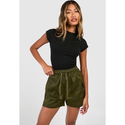 Pantaloncini Cargo con tasche laterali - boohoo - Modalova