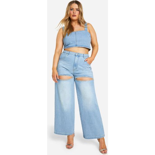 Jeans Plus Size con cut-out e finiture con strass - boohoo - Modalova