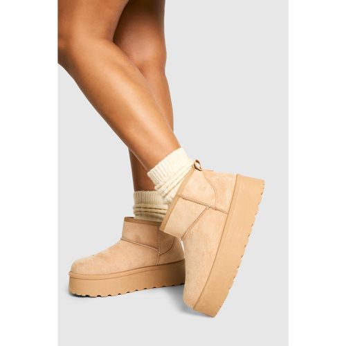 Platform Cosy Boots, Beige - boohoo - Modalova