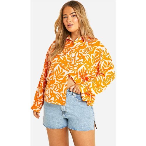 Camicia Plus Size con stampa tropicale - boohoo - Modalova