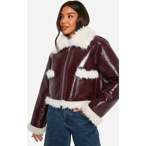 Chaqueta De Vinilo Con Ribete De Pelo Sintético - boohoo - Modalova