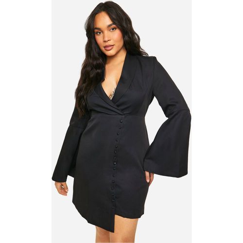 Vestito Blazer Plus Size in tessuto con maniche svasate - boohoo - Modalova