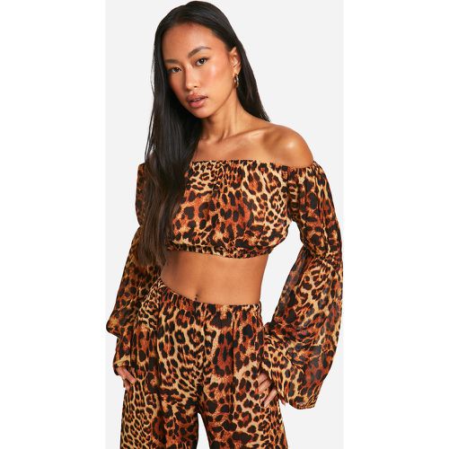 Top Para La Playa De Manga Larga Con Escote Bardot Y Estampado De Leopardo - boohoo - Modalova