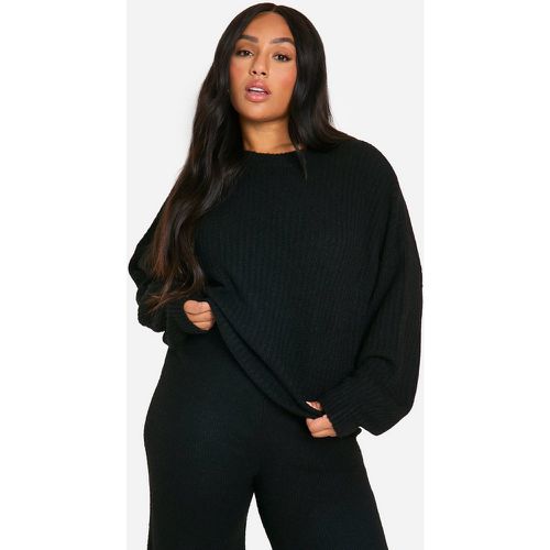 Maglione Plus Size in maglia a coste morbide con maniche a palloncino - boohoo - Modalova