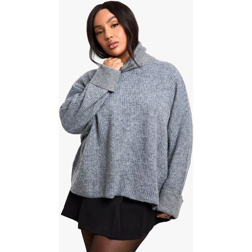 Jersey Plus Largo De Cuello Vuelto Con Mangas De Murciélago - boohoo - Modalova