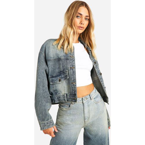 Giacca in denim oversize con dettagli sul fondo - boohoo - Modalova