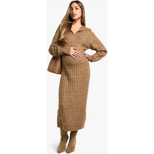 Vestito maxi Premaman in maglia morbida a coste spesse con colletto - boohoo - Modalova