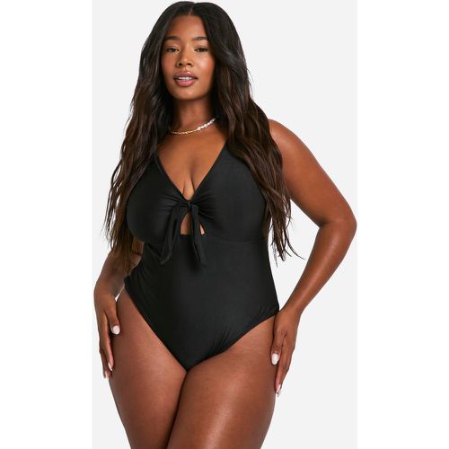 Costume intero Plus Size contenitivo con nodo frontale - boohoo - Modalova