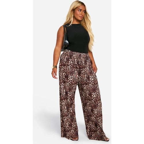 Pantaloni a gamba ampia Plus Size plissettati con stampa leopardata - boohoo - Modalova