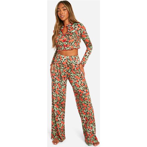 Pijama De Pantalón Largo Y Top Crop Con Estampado De Leopardo Y Cerezas - boohoo - Modalova