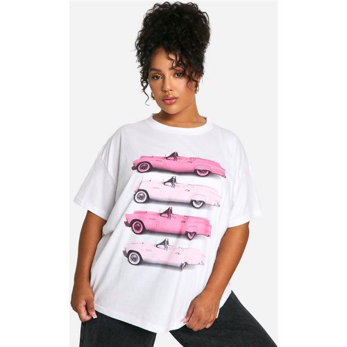 T-shirt Plus Size oversize con stampa di auto rosa - boohoo - Modalova