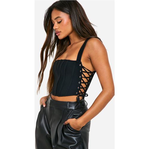 Top a corsetto fasciante con laccetti laterali - boohoo - Modalova