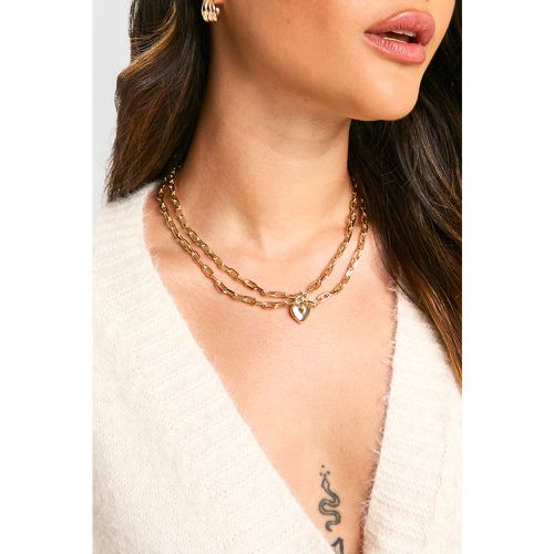 Collar De Cadena Doble Con Colgante De Corazón - boohoo - Modalova