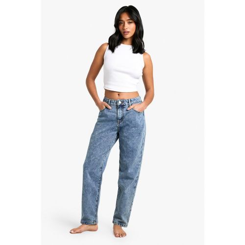 Jeans Mom Petite Basics Slim Fit - boohoo - Modalova