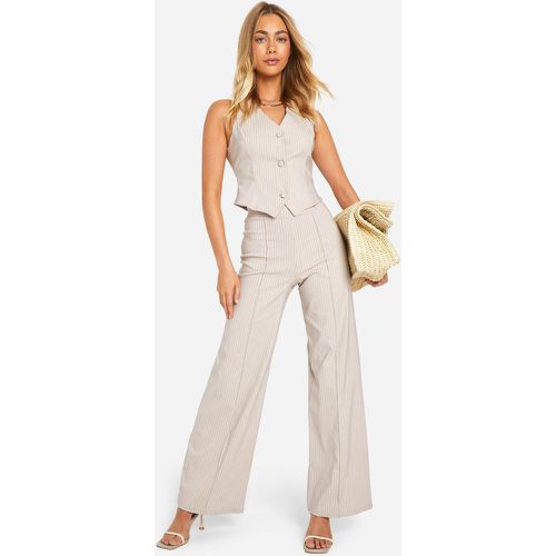 Super Stretch Pinstripe Waistcoat & Seam Front Straight Leg Trousers - boohoo - Modalova