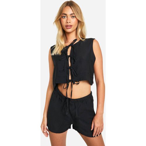 Conjunto Efecto Lino De Pantalón Corto Y Blusa Sin Mangas Con Atadura Frontal - boohoo - Modalova