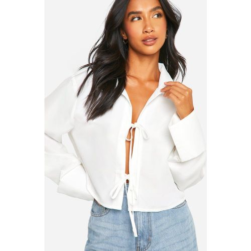 Camisa Petite Con Atadura Frontal Y Puños Vueltos - boohoo - Modalova