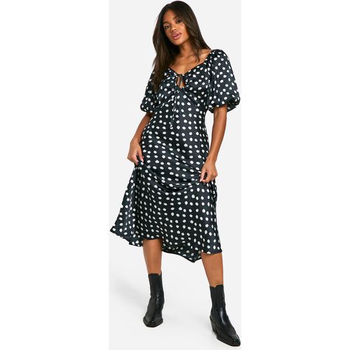 Vestito longuette in raso a pois con maniche a sbuffo - boohoo - Modalova