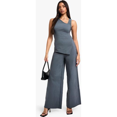 Top lungo asimmetrico in Super Stretch & pantaloni a gamba ampia - boohoo - Modalova