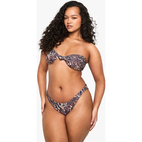 Top bikini a fascia Plus Size Essentials leopardato - boohoo - Modalova