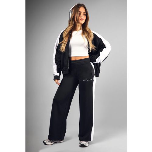 Pantalón Deportivo Petite Recto - boohoo - Modalova