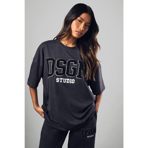 T-shirt oversize Dsgn con applique in spugna - boohoo - Modalova