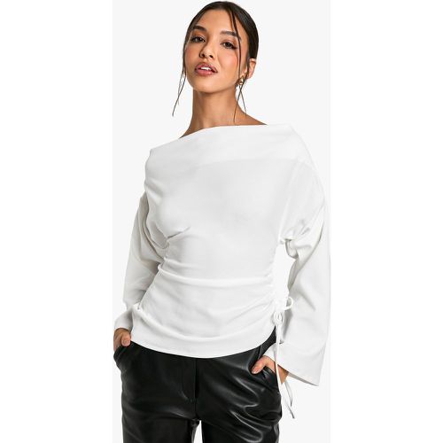 Blusa in Crepe di Scuba con spalle scoperte e maniche ampie - boohoo - Modalova