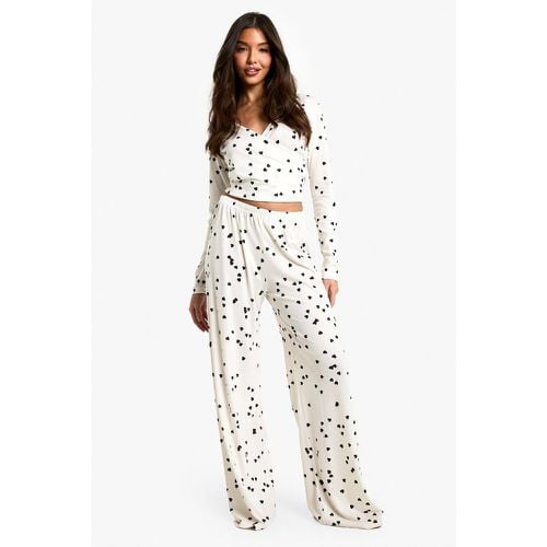 Pijama De Pantalón Largo Y Top Cruzado Con Estampado De Corazones - boohoo - Modalova