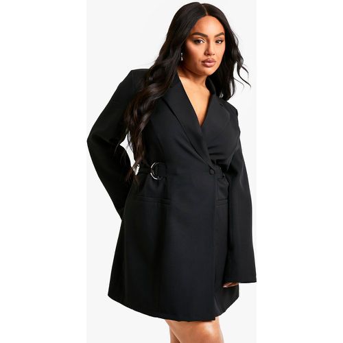 Vestito Blazer Plus Size con anello a D in vita - boohoo - Modalova