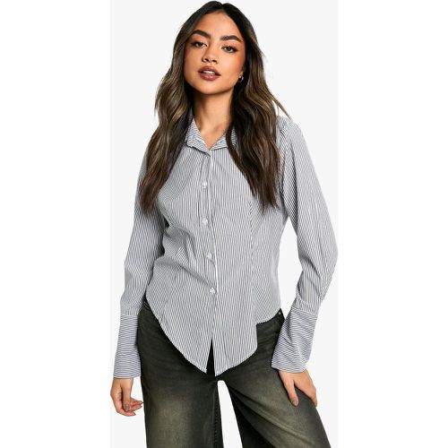 Camisa De Raya Diplomática Ajustada - boohoo - Modalova