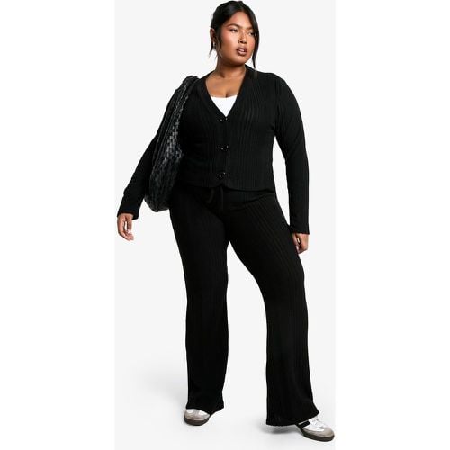 Set Plus Size in maglia a coste morbide con cardigan & pantaloni con laccetti - boohoo - Modalova