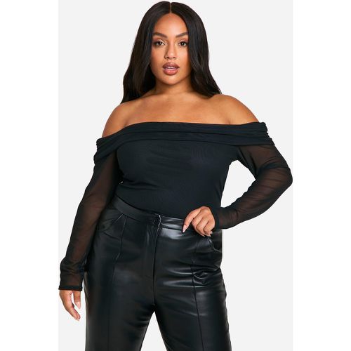 Top Plus Size a maniche lunghe in rete con scollo a barchetta - boohoo - Modalova