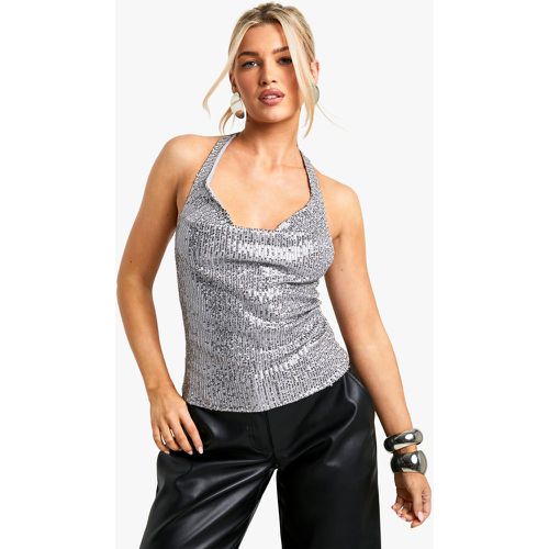 Top allacciato al collo con paillettes e scollo a cappuccio - boohoo - Modalova