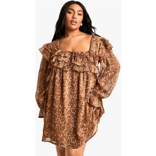 Miniabito a grembiule Plus Size con stampa effetto pelle di serpente e arricciature - boohoo - Modalova