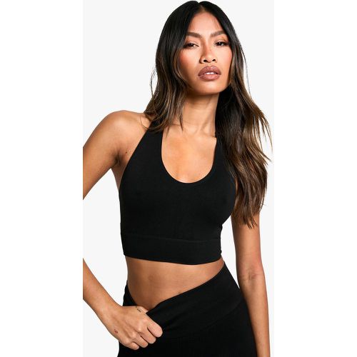 Reggiseno sportivo Premium modellante allacciato al collo senza cuciture - boohoo - Modalova