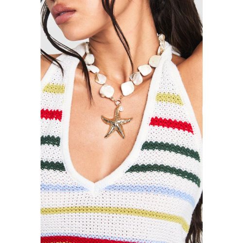Collar Con Colgante De Concha Y Estrella De Mar - boohoo - Modalova