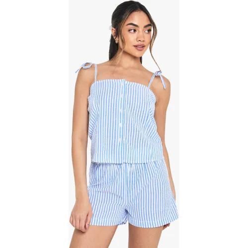 Pijama De Pantalón Corto Y Camisola De Sirsaca Con Raya Y Botones - boohoo - Modalova
