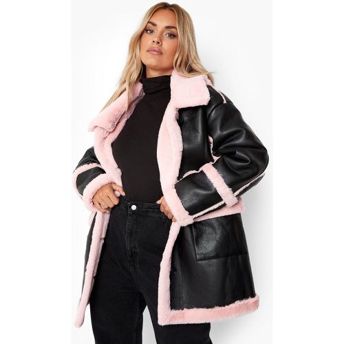 Chaqueta Plus De Doble Faz De Corte Largo Con Ribete De Pelo Sintético Rosa - boohoo - Modalova