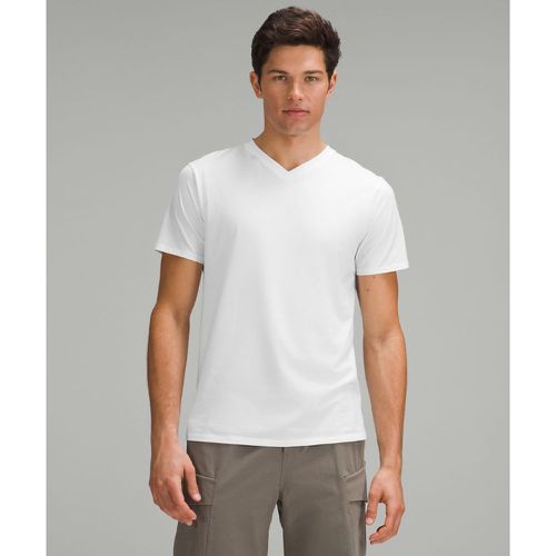 – Fundamental T-Shirt mit V-Ausschnitt für Männer – Weiß – Größe L - lululemon - Modalova