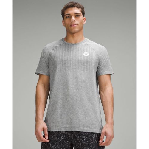 – Metal Vent Tech Short-Sleeve Shirt Logo für Männer – Grau – Größe L - lululemon - Modalova