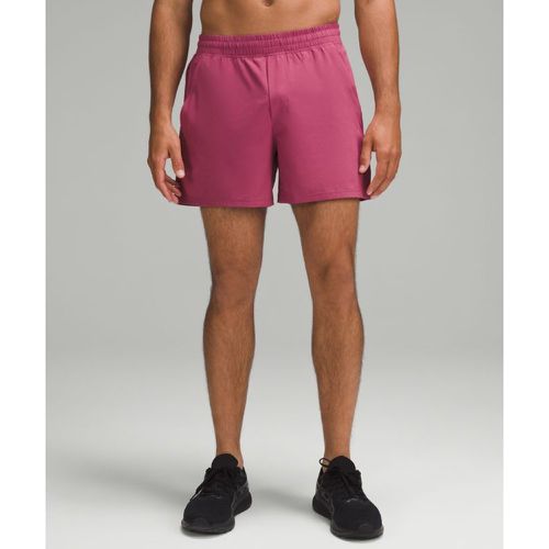 – Pace Breaker Shorts ohne Liner für Männer – 13 cm – Pink – Größe S - lululemon - Modalova