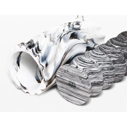 Casual Bekleidung. Total Roller Abmessungen: 25,4 cm x 13 cm. Gewicht: 0,43 kg. lululemon – Double Roller Mini – Schwarz/Weiß - 114803664 - Modalova