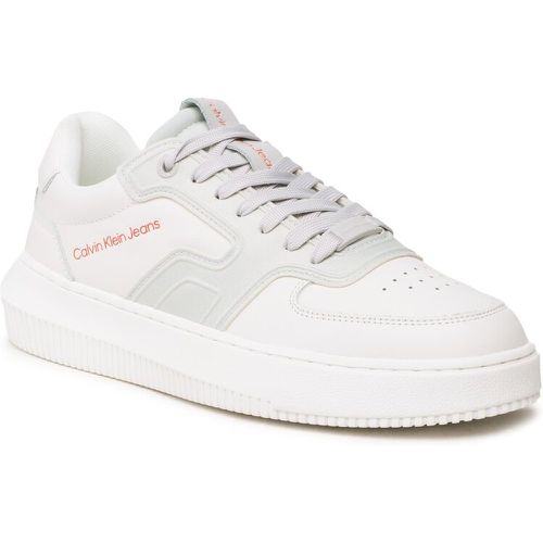 Sneakers - Chunky Cupsole High/Low Freq YM0YM00613 White/Oyster Mushroom/Firecracker 0LG - Calvin Klein Jeans - Modalova