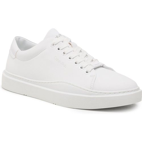 Sneakers - Low Top Lace Up Lth HM0HM01051 Triple White 0K4 - Calvin Klein - Modalova