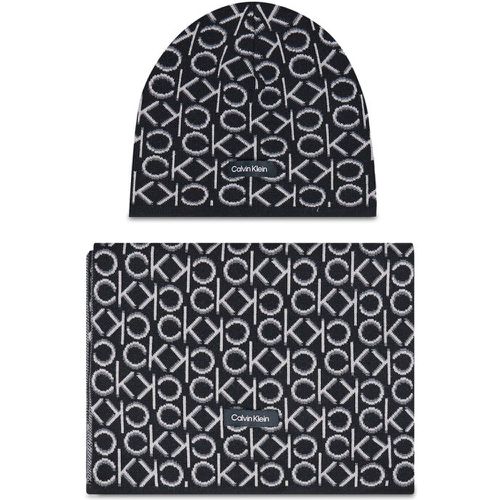 Set berretto e sciarpa - New Monogram Beanie + Scarf K60K608787 BAX - Calvin Klein - Modalova